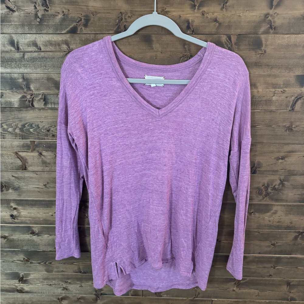 Lou & Grey Lavender Long Sleeve V-Neck Top